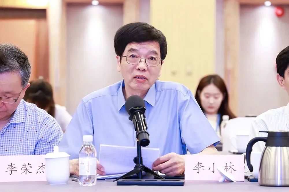 中國招標(biāo)投標(biāo)協(xié)會招標(biāo)代理機構(gòu)專業(yè)委員會換屆會議暨第三屆第一次工作會議在京成功召開